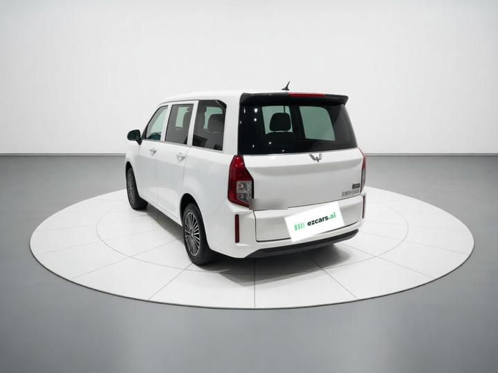 Wuling Hongguang PLUS 2020 1.5L MT Standard 5-Seater photo 4