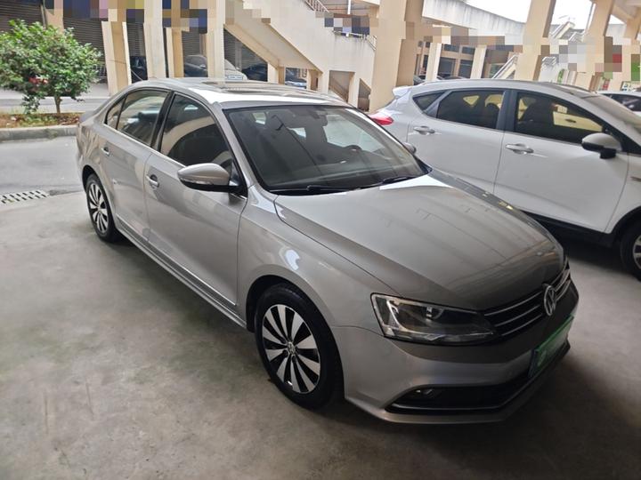 Sagitar 2018 180TSI DSG Exclusive photo 3