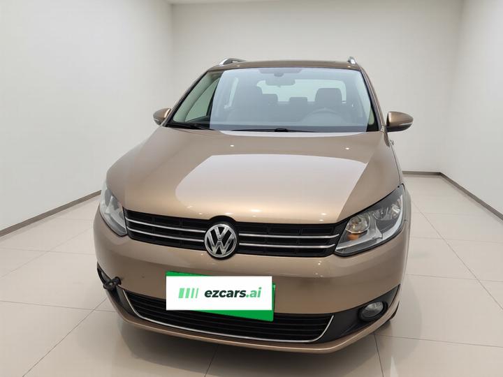 2015 1.4T DSG Comfort 5-Seater photo 2