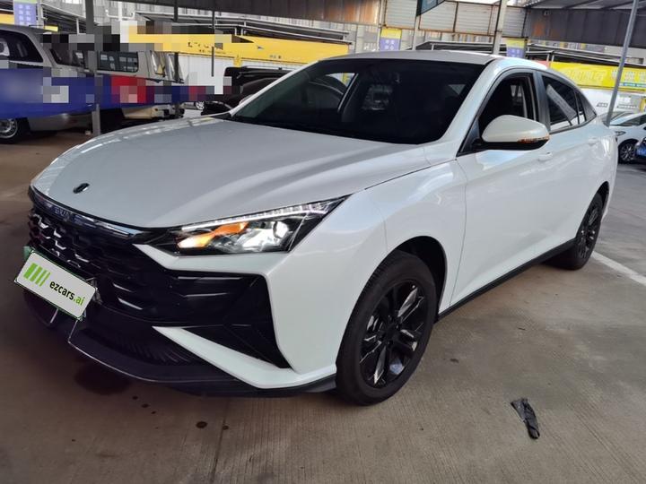 Yixuan 2025 1.5L AT Luxury