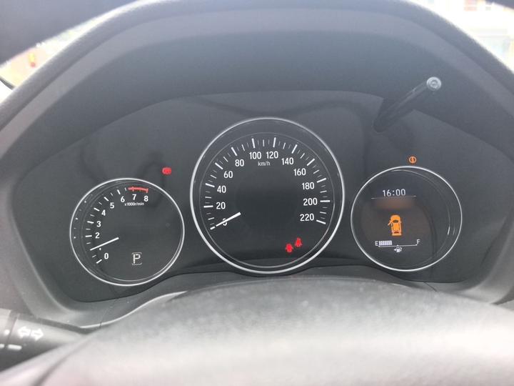 Vezel 2015 1.8L CVT RWD Luxury photo 4
