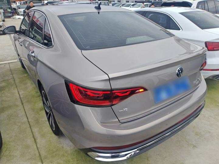 Sagitar 2023 300TSI DSG Excellence photo 4