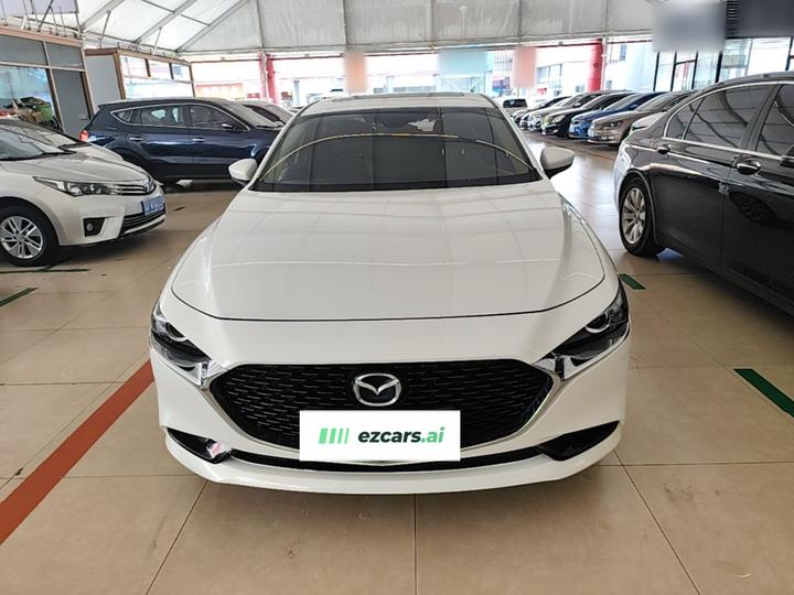 3 Axela 2021 2.0L AT photo 2