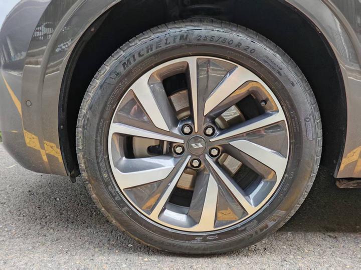 Li Auto ONE 2021 EREV 6-Seater photo 6