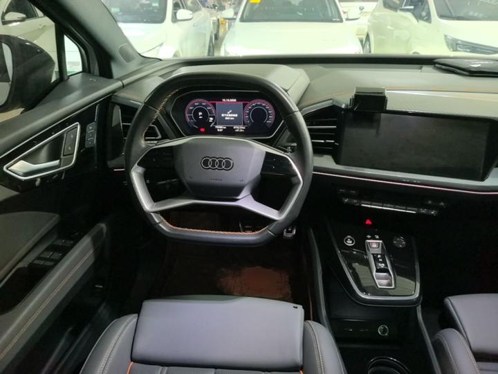 Q4 e-tron 2024 50 e-tron quattro photo 6