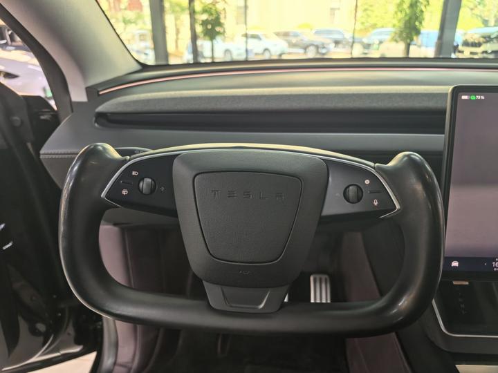 Model Y 2025 Facelift Long Range AWD photo 3