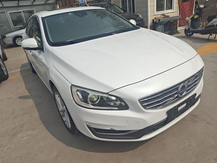 S60 2016 S60L T5 photo 3
