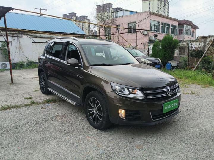 Tiguan 2016 300TSI AT AWD Luxury photo 3