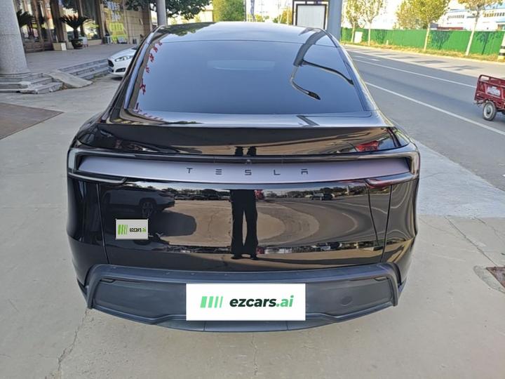 Model Y 2026 RWD photo 5