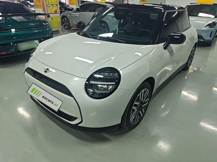 MINI COOPER 2025 456km COOPER E Classic