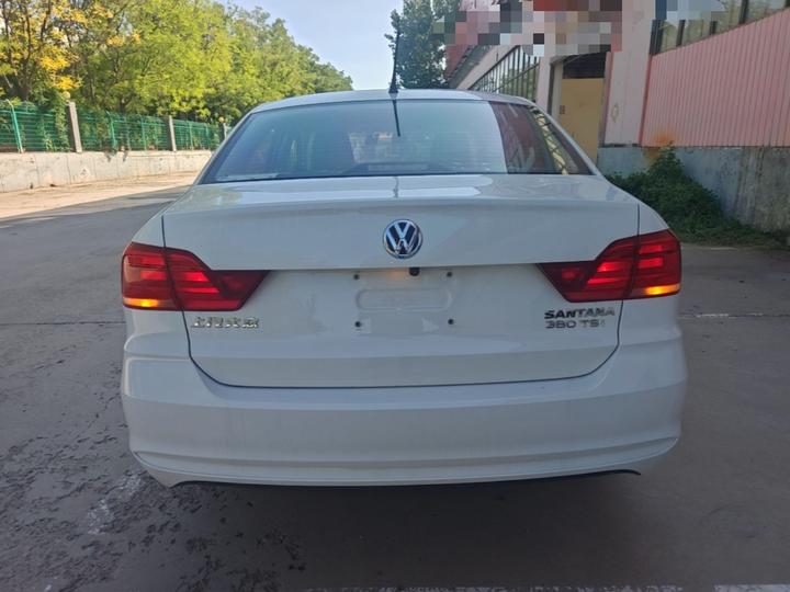 Santana 2021 1.5L AT photo 3