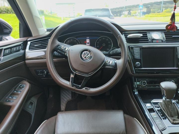 2016 380TSI RWD Supreme photo 3