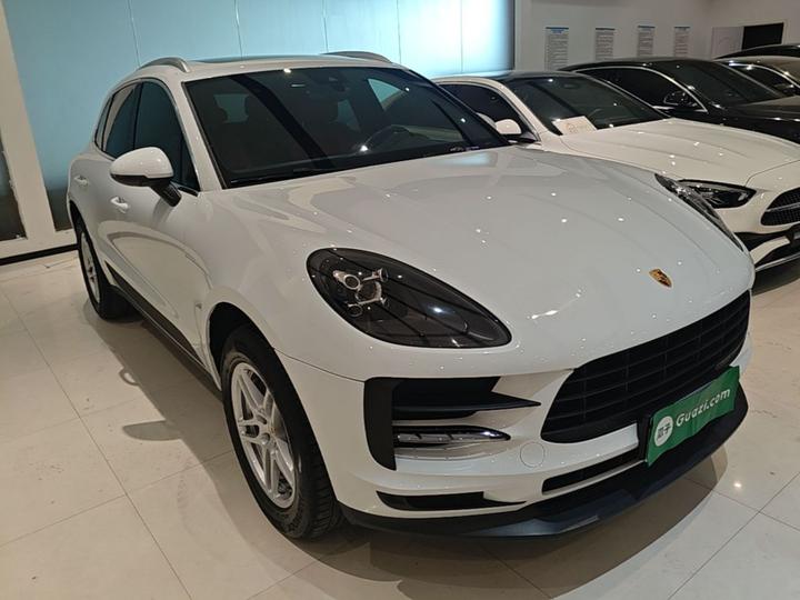 2021 Macan 2.0T photo 3