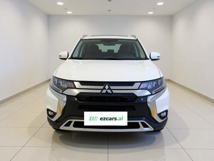 Outlander 2019 2.4L AWD Enjoy 5-Seater China VI photo 2