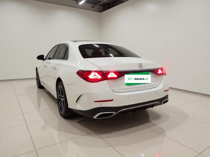 E-Class 2025 E 300 L Luxury Sport photo 4