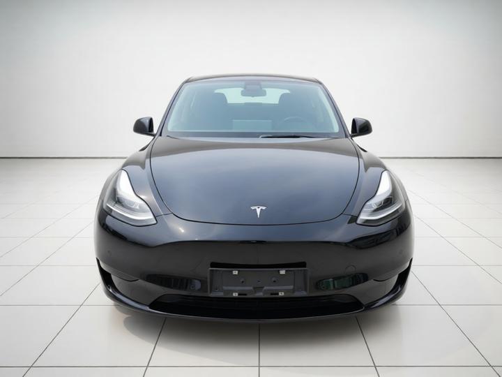 Model Y 2022 RWD photo 2