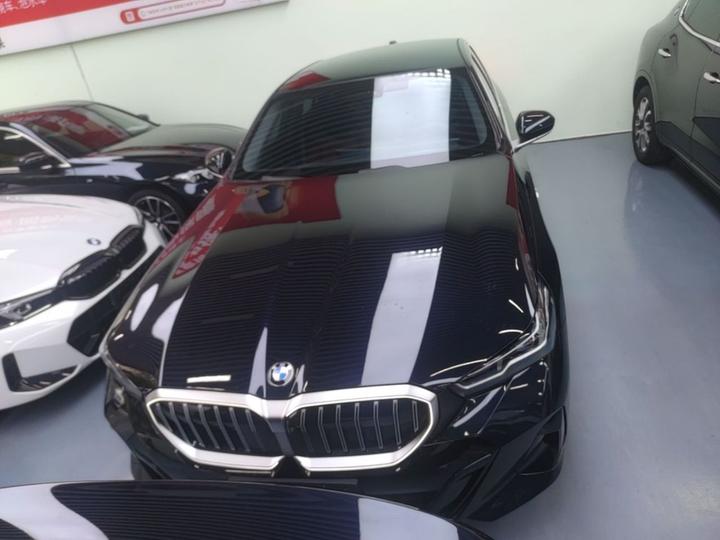 5 Series 2025 530Li Exclusive M Sport Package photo 2