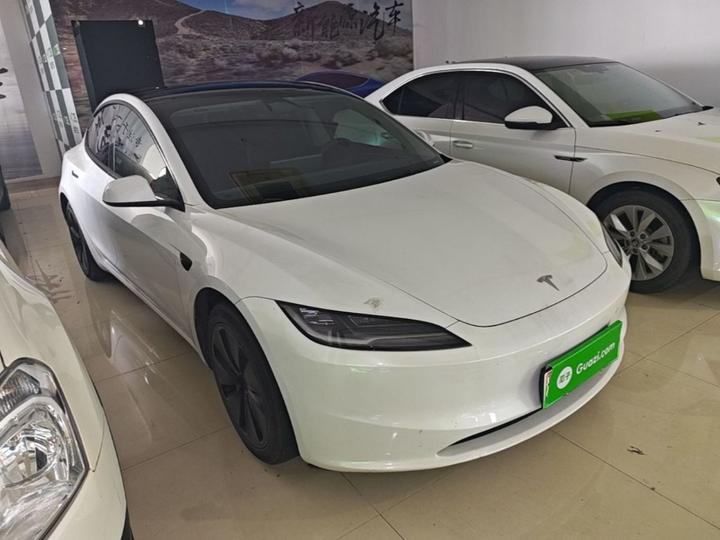Model 3 2023 Long Range AWD photo 3