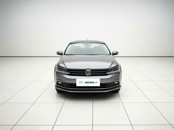 Sagitar 2015 230TSI AT Comfort photo 3