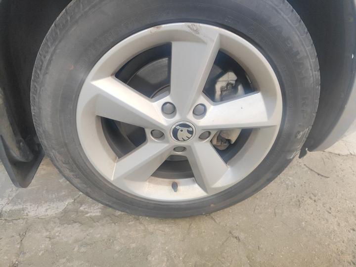 Octavia 2015 1.6L AT photo 8