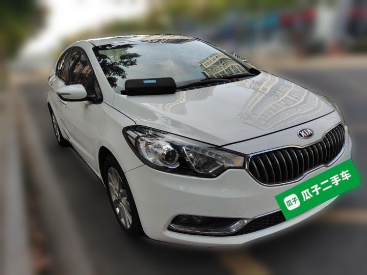 K3 2015 1.6L AT DLX photo 3