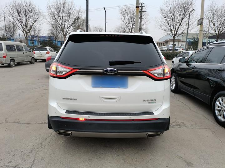 Edge 2016 EcoBoost 245 RWD 5-Seater photo 3