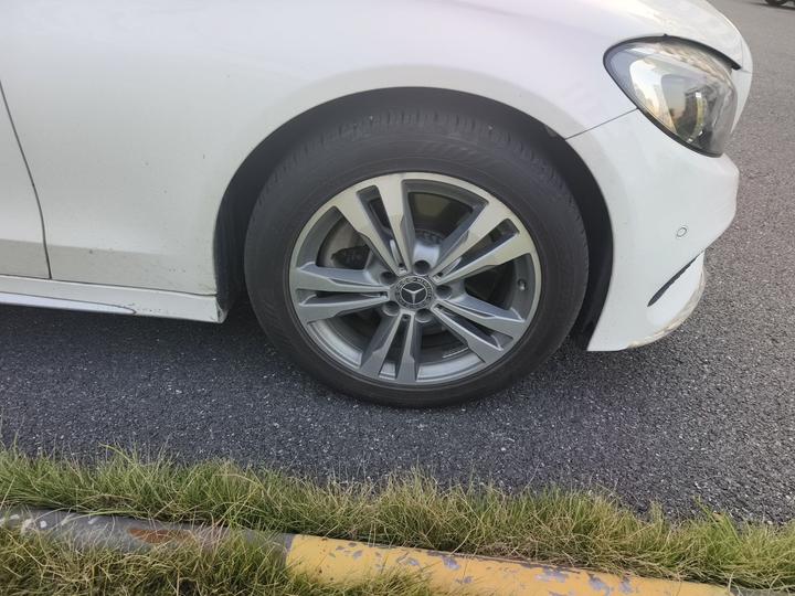 C-Class 2018 C 200 L Sport photo 8