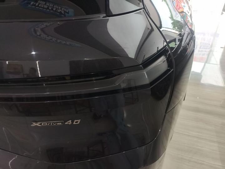 iX 2022 xDrive40 photo 7