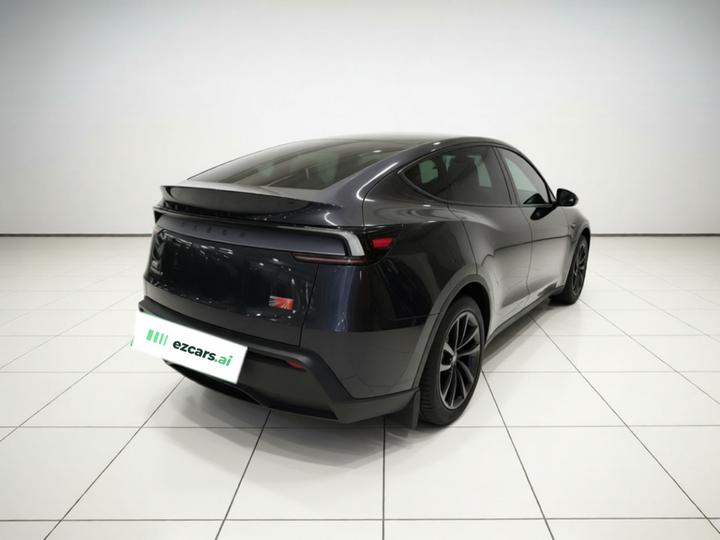 Model Y 2025 Long Range AWD Launch Edition photo 6