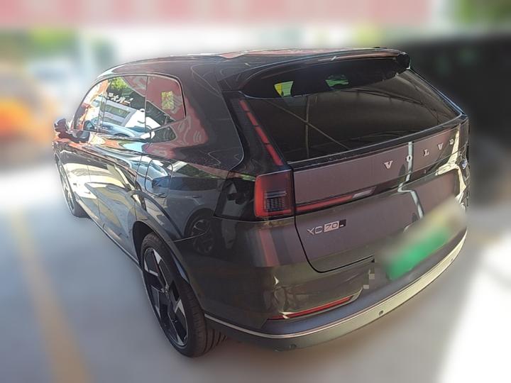 XC70 Hybrid 2026 AWD Extended Range Ultra photo 4