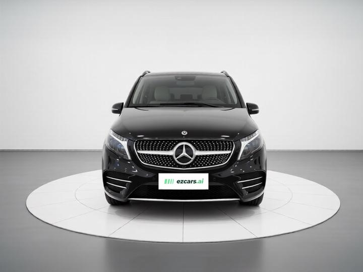 V-Class 2022 V 260 L Long Wheelbase Luxury photo 2