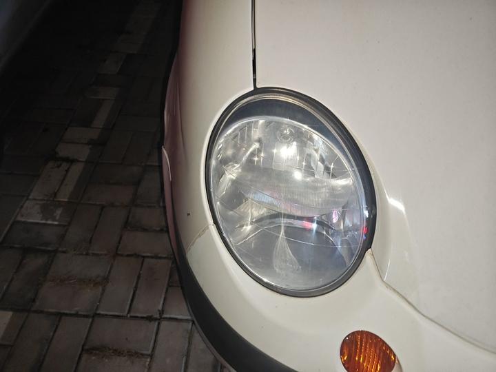 2012 Facelift 1.0L MT P-TEC Standard photo 7
