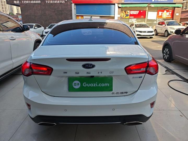 Focus 2021 Sedan EcoBoost 180 AT photo 3