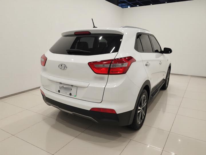 ix25 2015 1.6L AT RWD Smart GLS photo 6