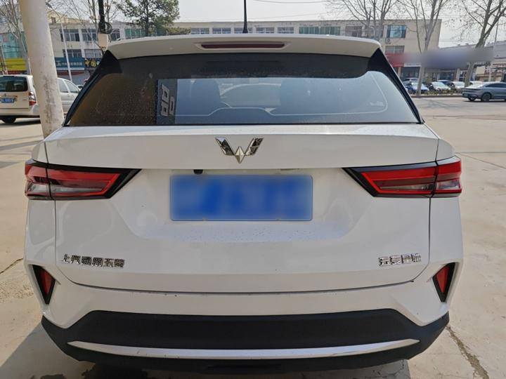 Wuling 2022 1.5L MT photo 3