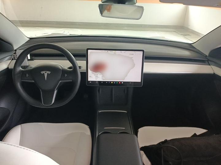 Model 3 2022 RWD photo 5