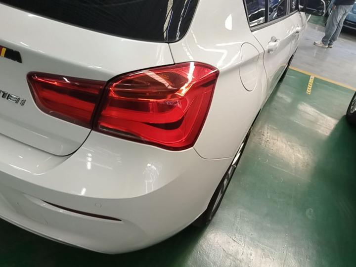 1 Series Imported 2016 118i Leading photo 7