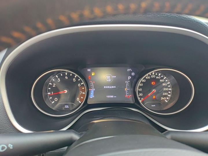Compass 2019 200T AT photo 3