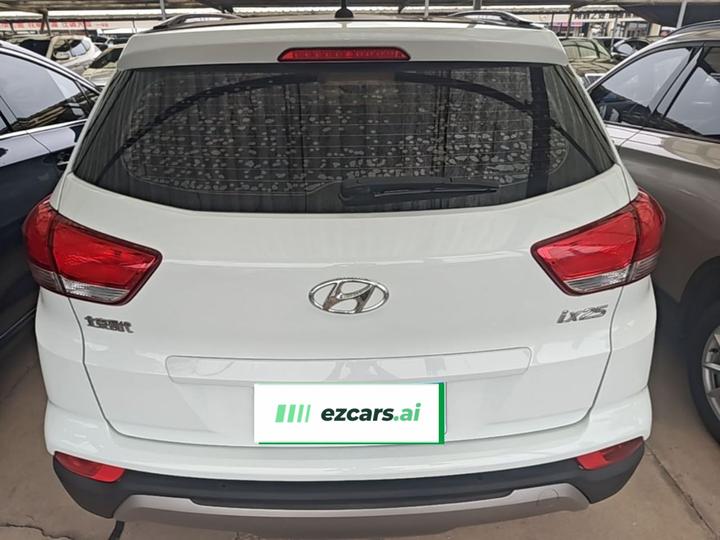 ix25 2017 1.6L AT Smart photo 3