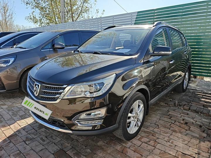 560 2015 1.8L MT Elite