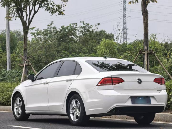 Lamando 2018 230TSI DSG photo 3