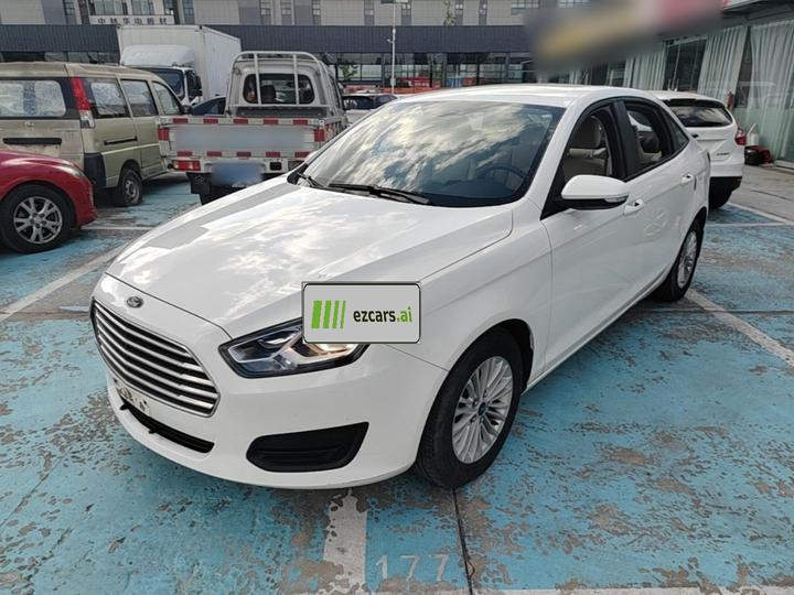 Escort 2017 Facelift 1.5L MT Comfort