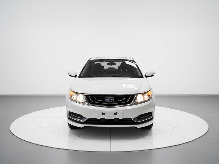 Vision 2017 1.5L AT photo 2