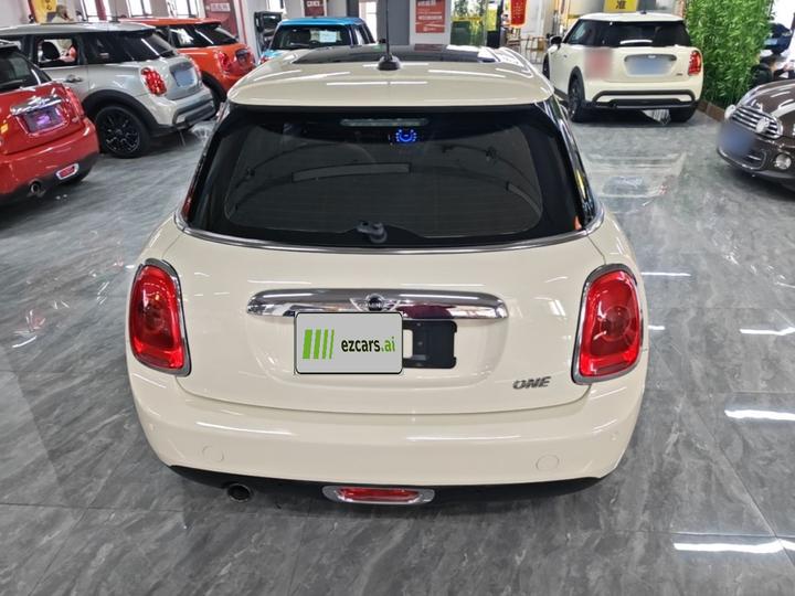 2016 1.2T ONE 5-Door photo 5