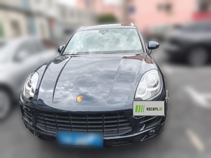 2017 Macan 2.0T photo 2