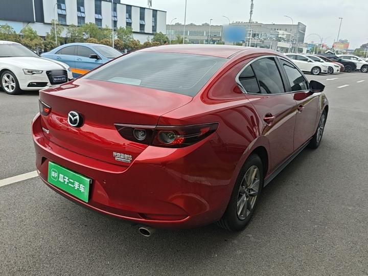 3 Axela 2020 1.5L AT photo 4
