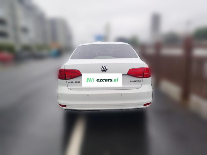 Sagitar 2015 1.6L AT Comfort photo 5