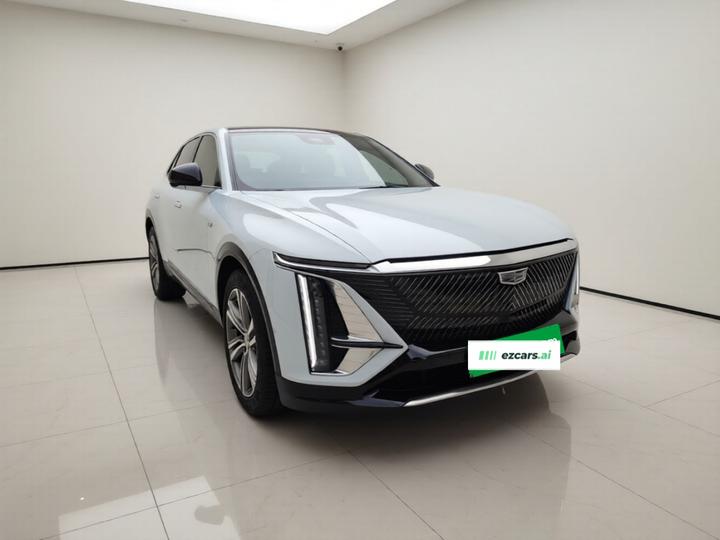 IQ 2022 RWD Long Range Premium photo 3