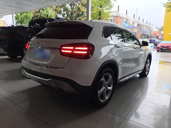 GLA 2018 GLA 200 Dynamic photo 6