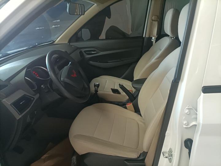 Wuling Hongguang 2021 Facelift 1.5L S Standard LAR photo 7